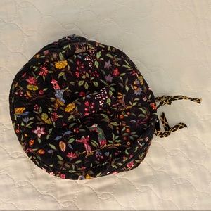 Vera Bradley round zip make up in Ming pattern
